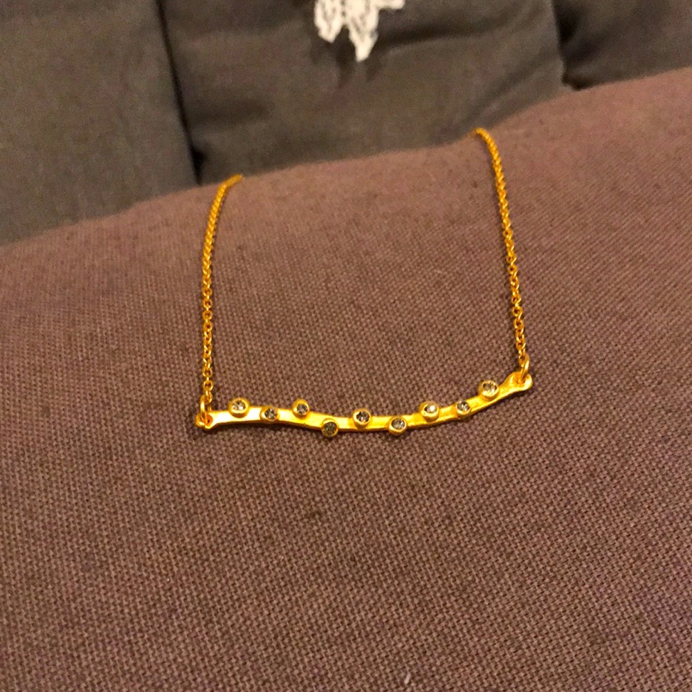 NWOT Gold with crystal layering necklace